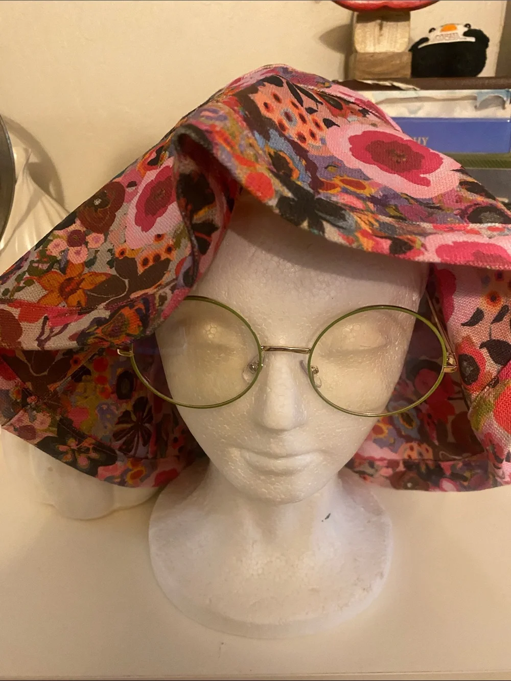 BNWNT Natural Life Sunny Day Bucket Floral Hat
